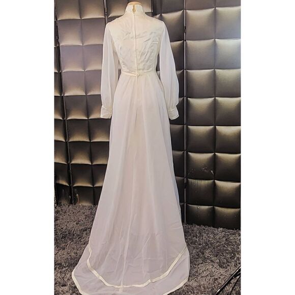 Vintage wedding gown - Picture 4 of 5